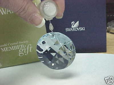 SWAROVSKI CRYSTAL BLUE DISC, 2009 GIFT, HANGING (2 3F)  