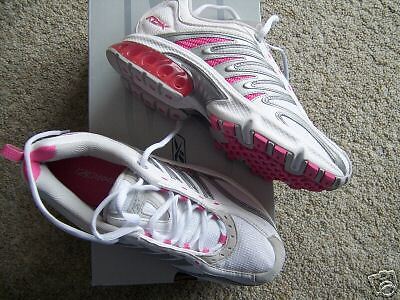 NEW REEBOK IGNITED RUN RUNNING SHOES WOMENS 6  