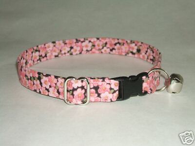 PINK PETITE FLOWERS Print Cat Collar Collars  