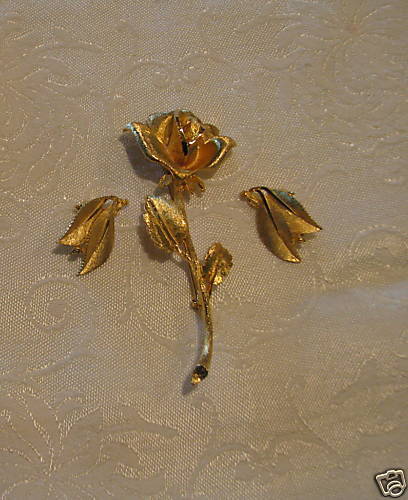 Vintage B S K Rose Brooch & Clip Earrings Gold Tone  