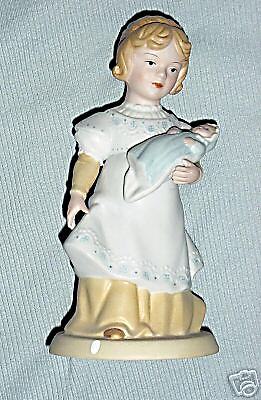 AVON A Mothers Love Figurine   1981  