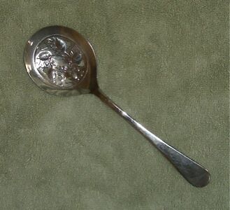 Vintage SHEFFIELD ENGLAND Silverplate Tomato Cranberry Server Spoon 